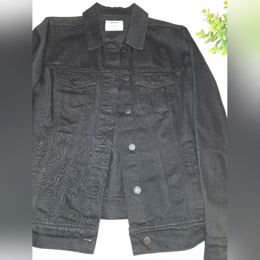 BNWT Large Old Navy Black Denim Jacket